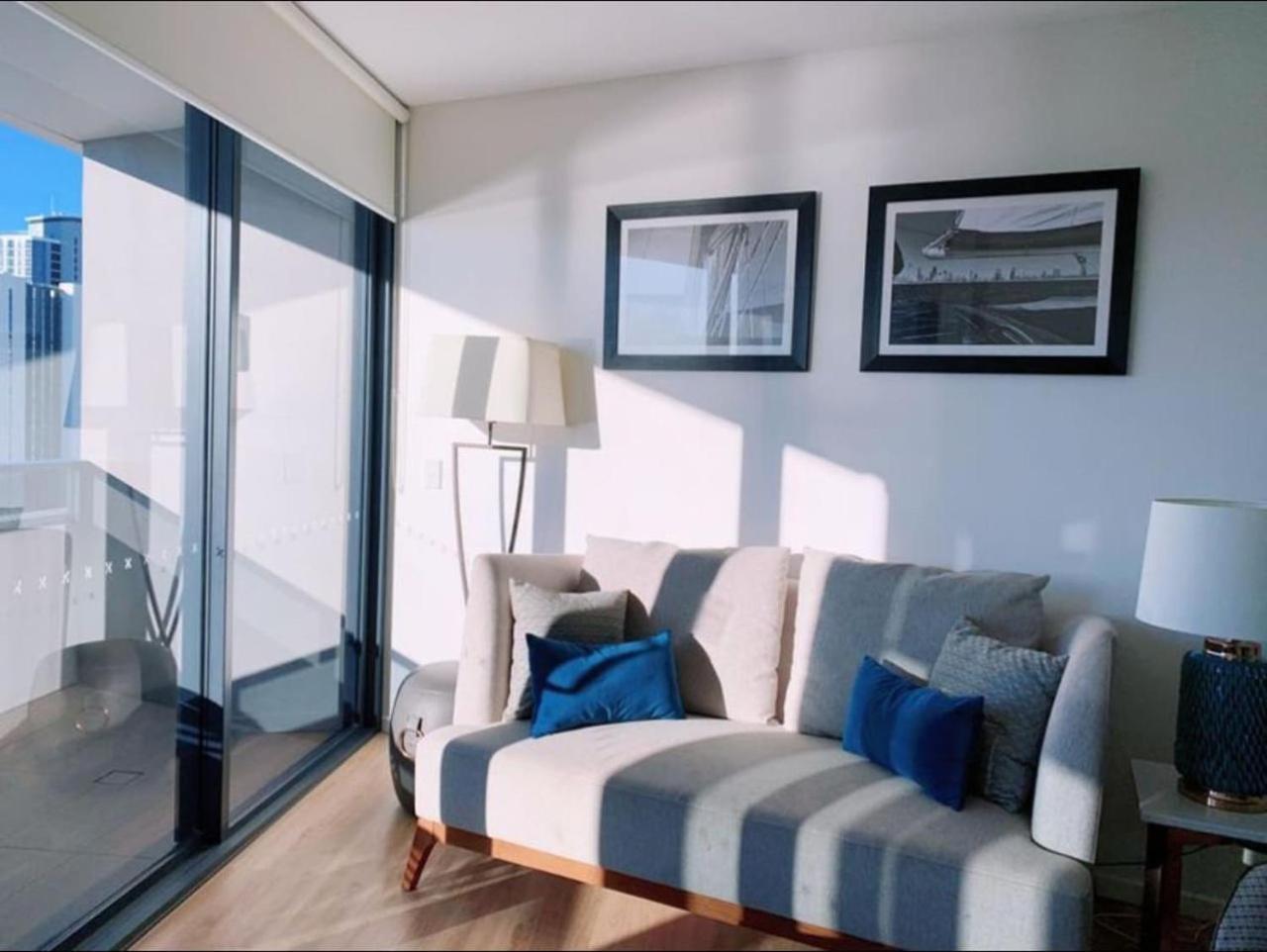 The Ruby Retreat Surfers Apartment Gold Coast